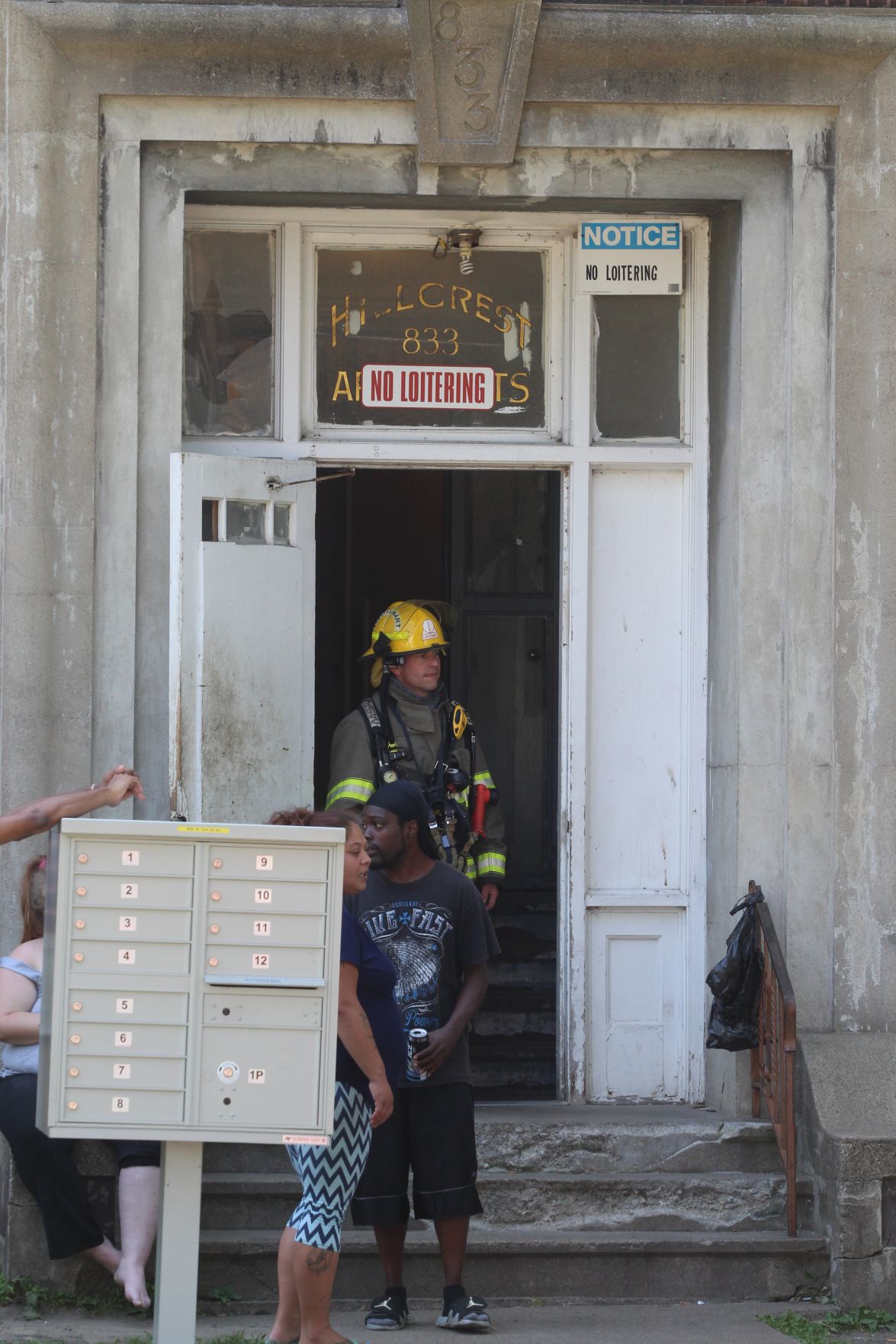 073118jr-apartment-fire-3